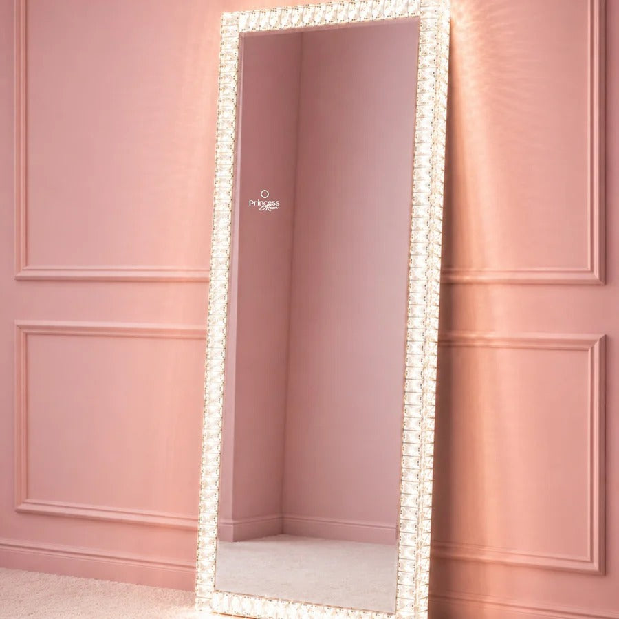 Belle's Mirror