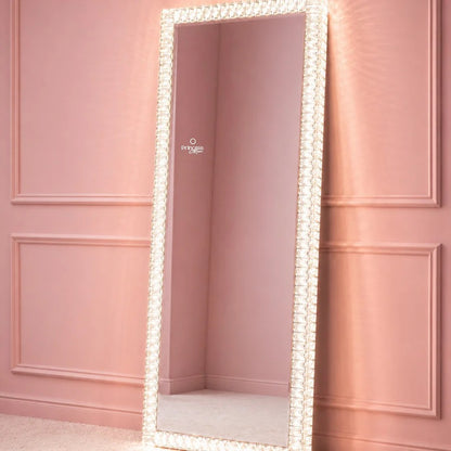 Belle's Mirror