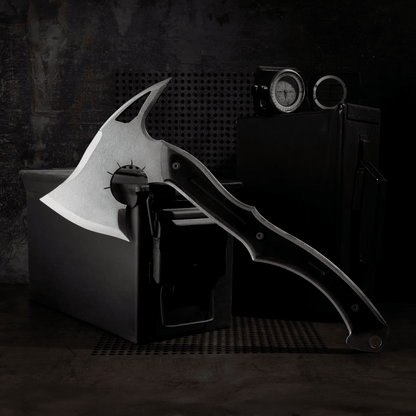 Full tang tomahawk "Requiem" for outdoor tasks